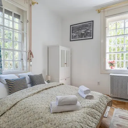 Gellert Apartment Budapest
